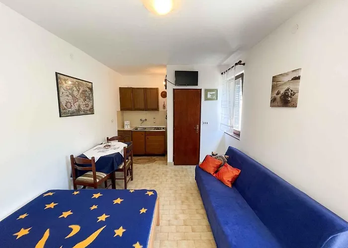 In 41868 Jadranovo