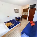 Appartement In 41868 Jadranovo